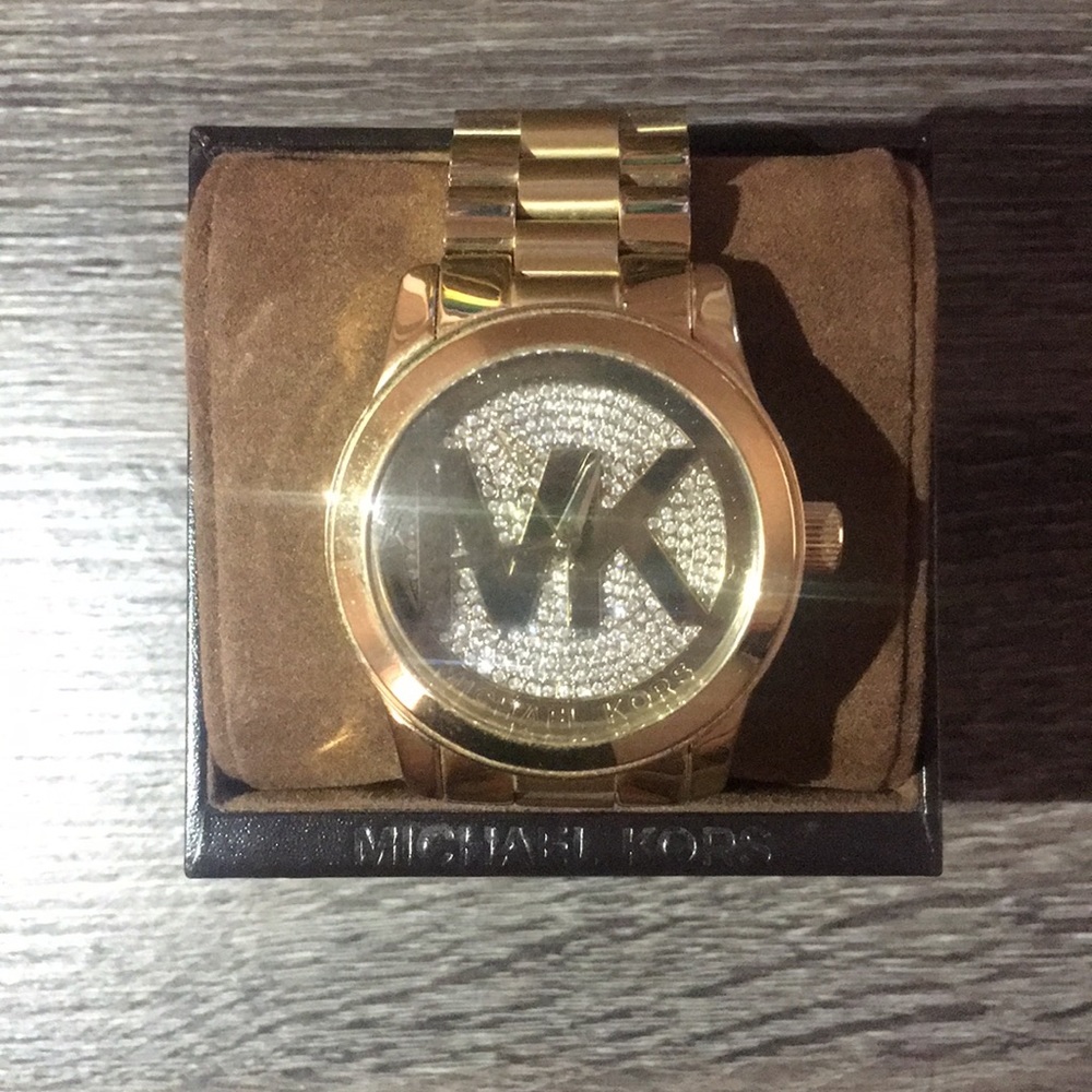 Michael kors gold watch